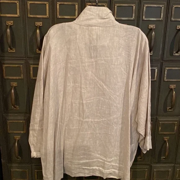 PLANET by Lauren G Shirt - Picture 5 of 6